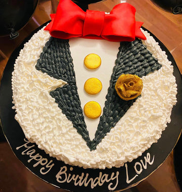 LOVE SHIRT CAKE