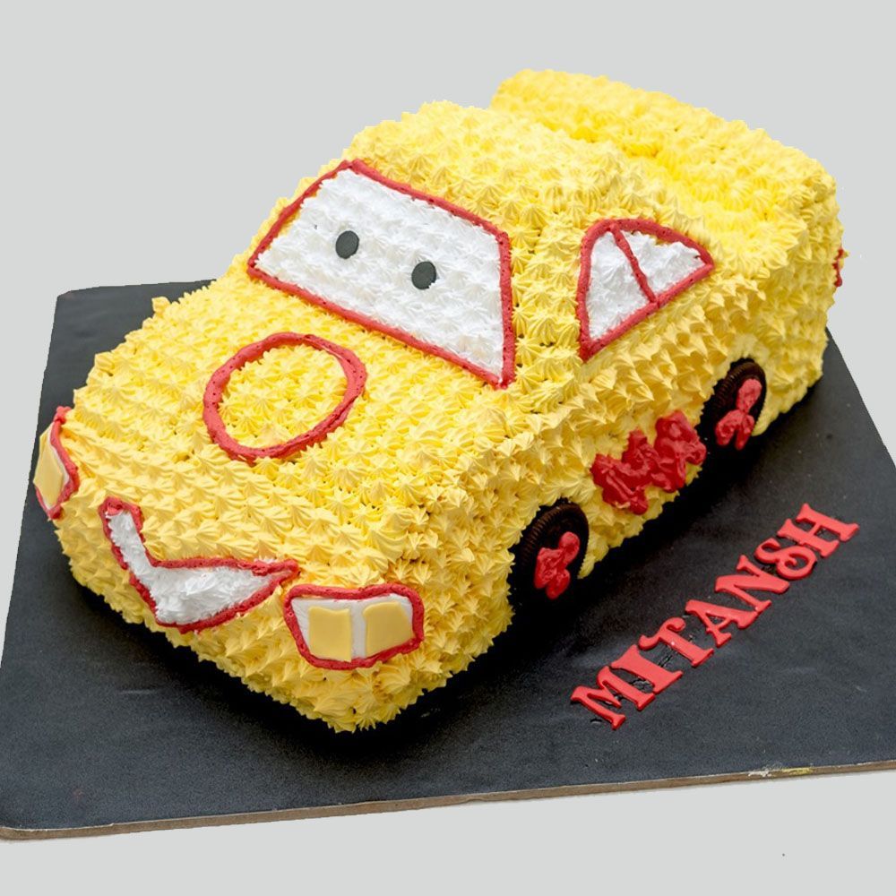 Car With Funny Decoration Theme Cake