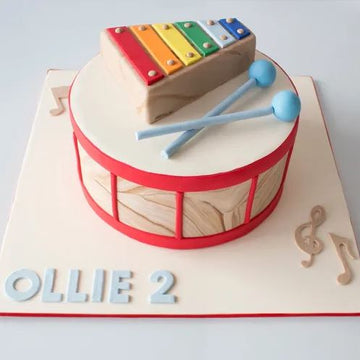 Round Shape Musical Theme Cake