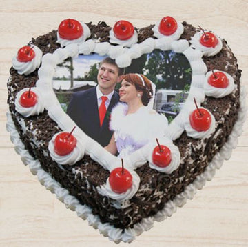 Delicious Couple Photo Cake