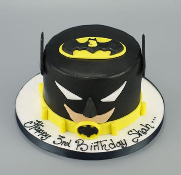 Inviting Batman Theme Cake