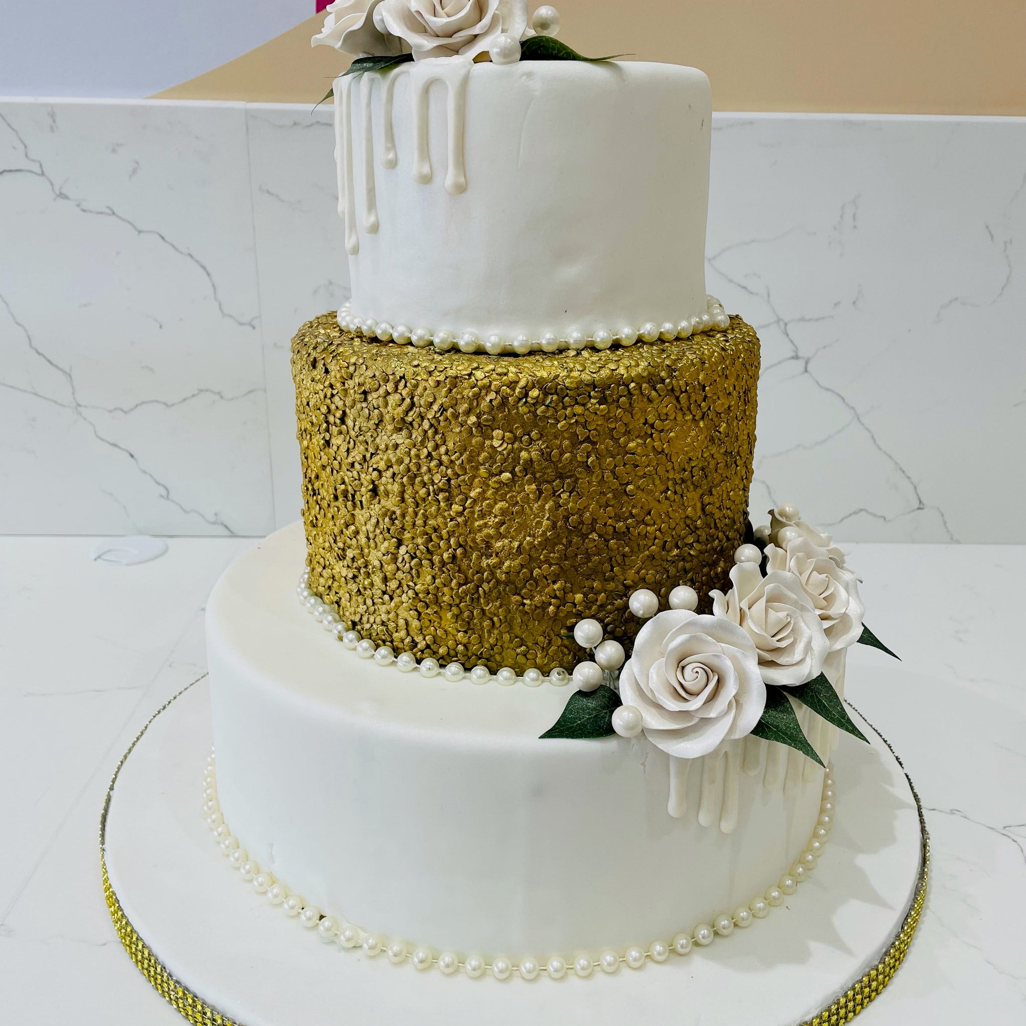 WHITE & GOLD SEQUIN FONDANT WEDDING CAKE