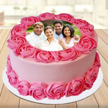 Tasty Strawberry Cake For Family