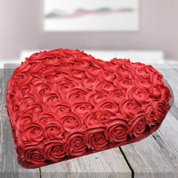 Red Rose Heart Shape Cake