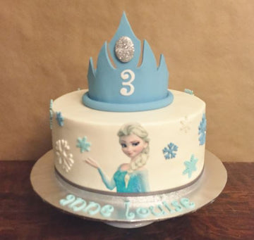 Baby Queen Theme Cake