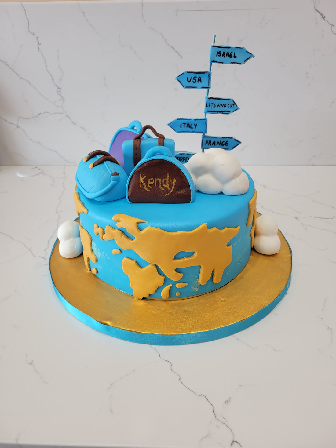 TRAVEL THEME FONDANT CAKE