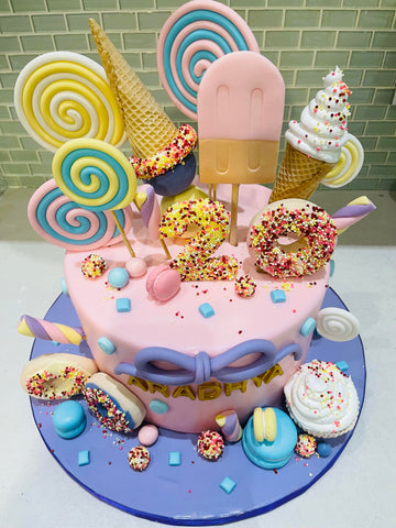 ICE CREAM WONDERLAND FONDANT CAKE