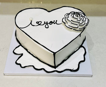 LOVE COMIC HEART CAKE